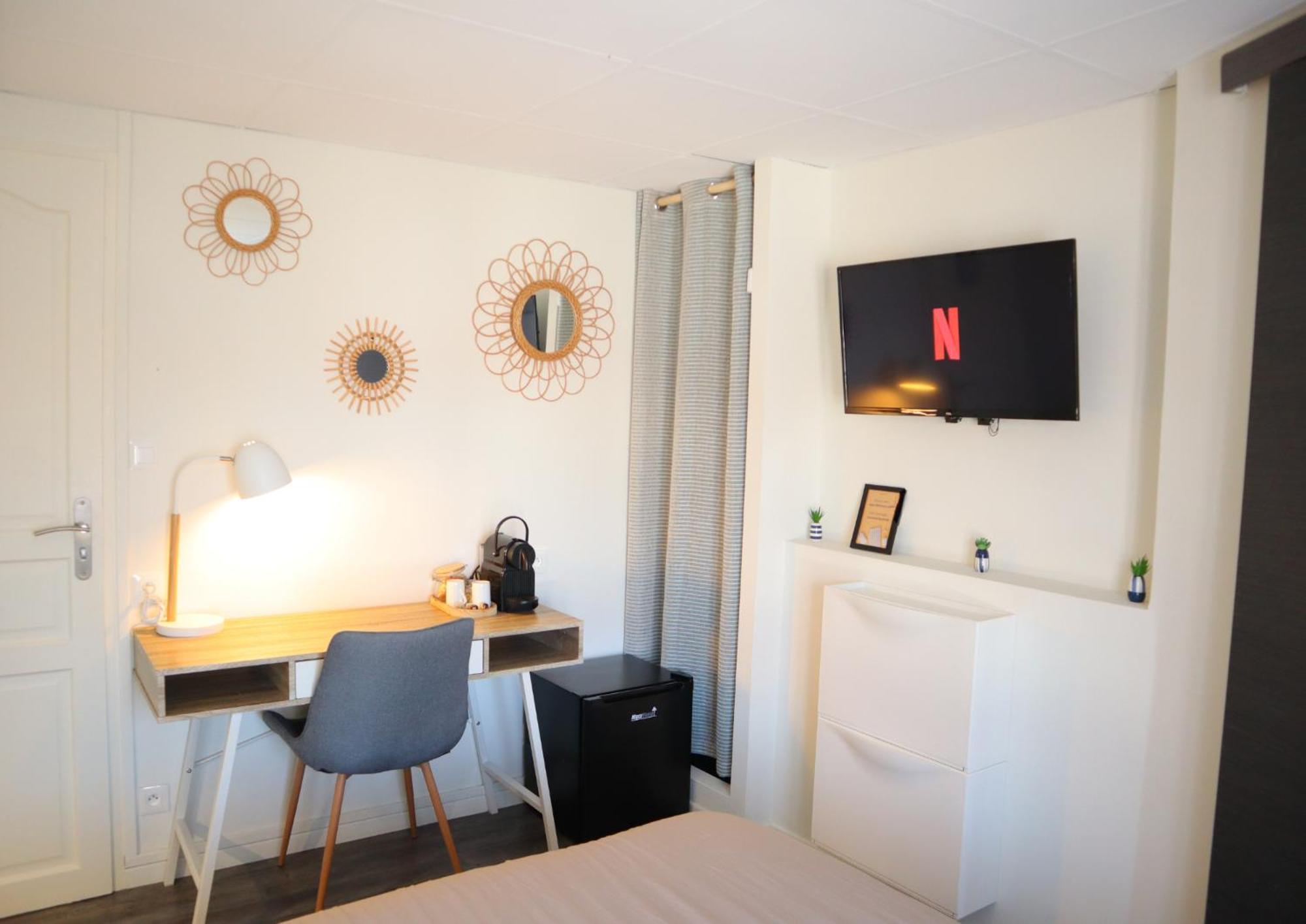 Chambre Privative Au Centre De Bourbourg - Proche Commodites Et Gare Eksteriør billede